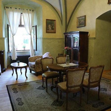 Historicke Apartmany Zelenohorska Posta Nepomuk Ngoại thất bức ảnh